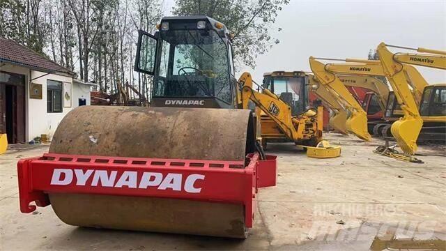 Dynapac CA301 싱글 드럼 롤러