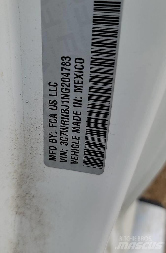 RAM 5500 플랫베드/드롭사이드 트럭