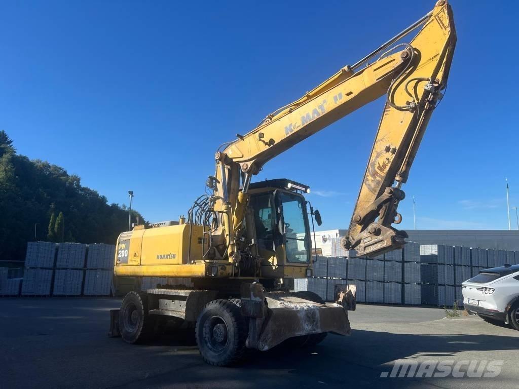 Komatsu PW 200-7  휠 굴삭기