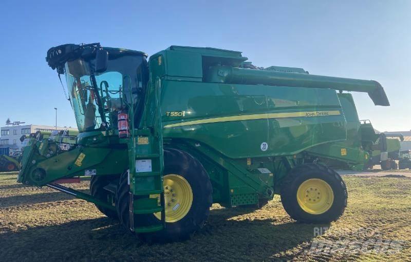 John Deere T 550 i 콤바인 수확기