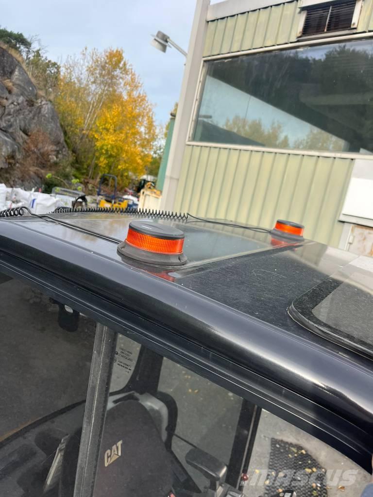 CAT 301.7 D Rototilt 소형 굴삭기 7톤 미만