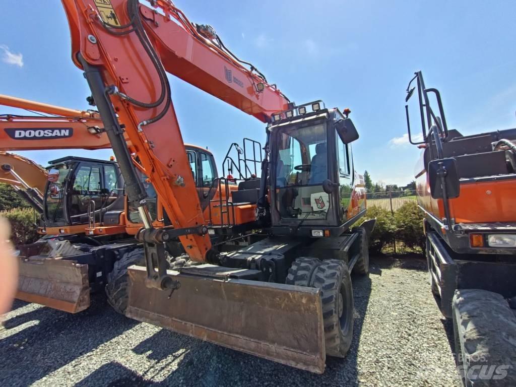 Doosan DX140W-5  휠 굴삭기
