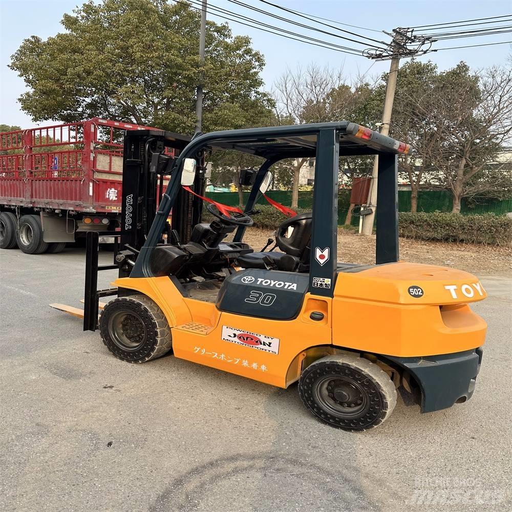 Toyota 62-7 FD N 30 디젤 지게차