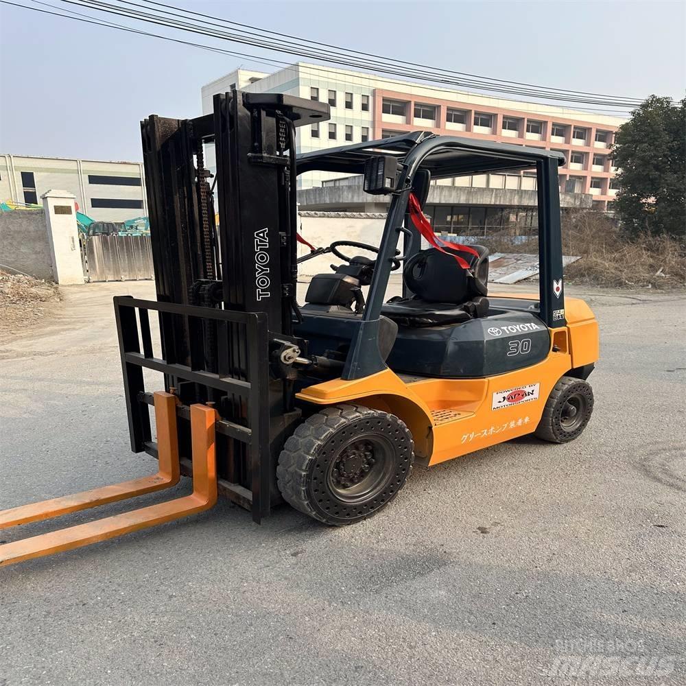 Toyota 62-7 FD N 30 디젤 지게차