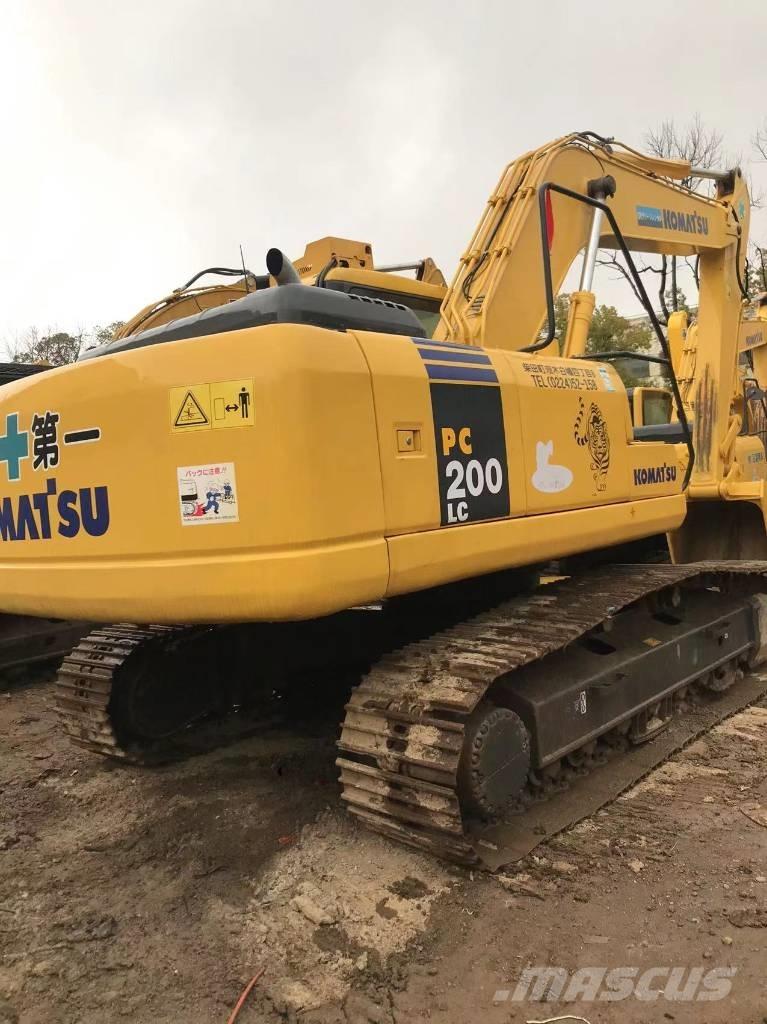 Komatsu PC 200-7 대형 굴삭기 29톤 이상
