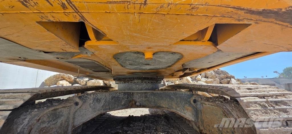 Liebherr 924 대형 굴삭기 29톤 이상