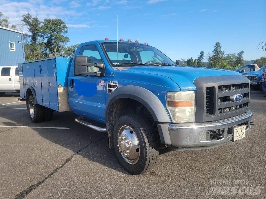 Ford F 550 XL 시립/다목적 차량