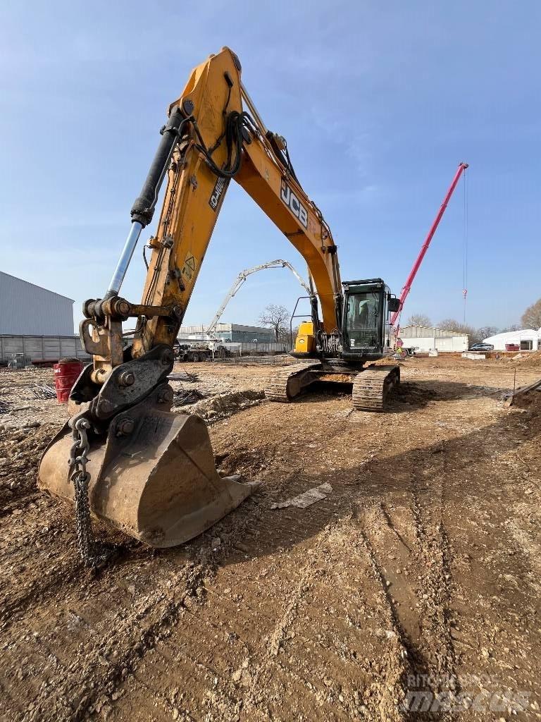 JCB JS 210 대형 굴삭기 29톤 이상
