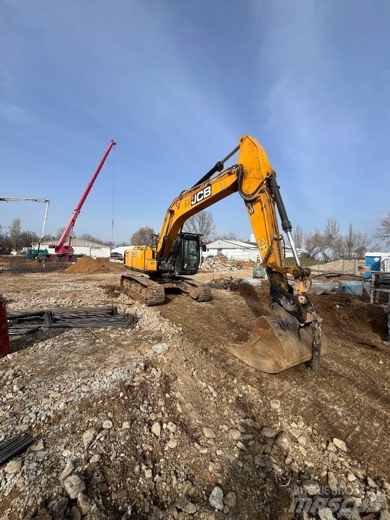 JCB JS 210 대형 굴삭기 29톤 이상