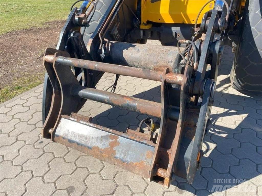 JCB 437 HT  휠로우더