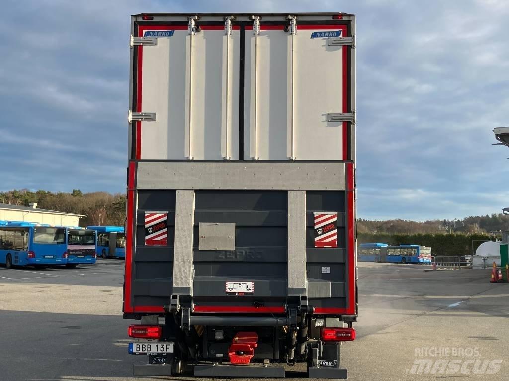 MAN TGX 26.520 탑차 트럭