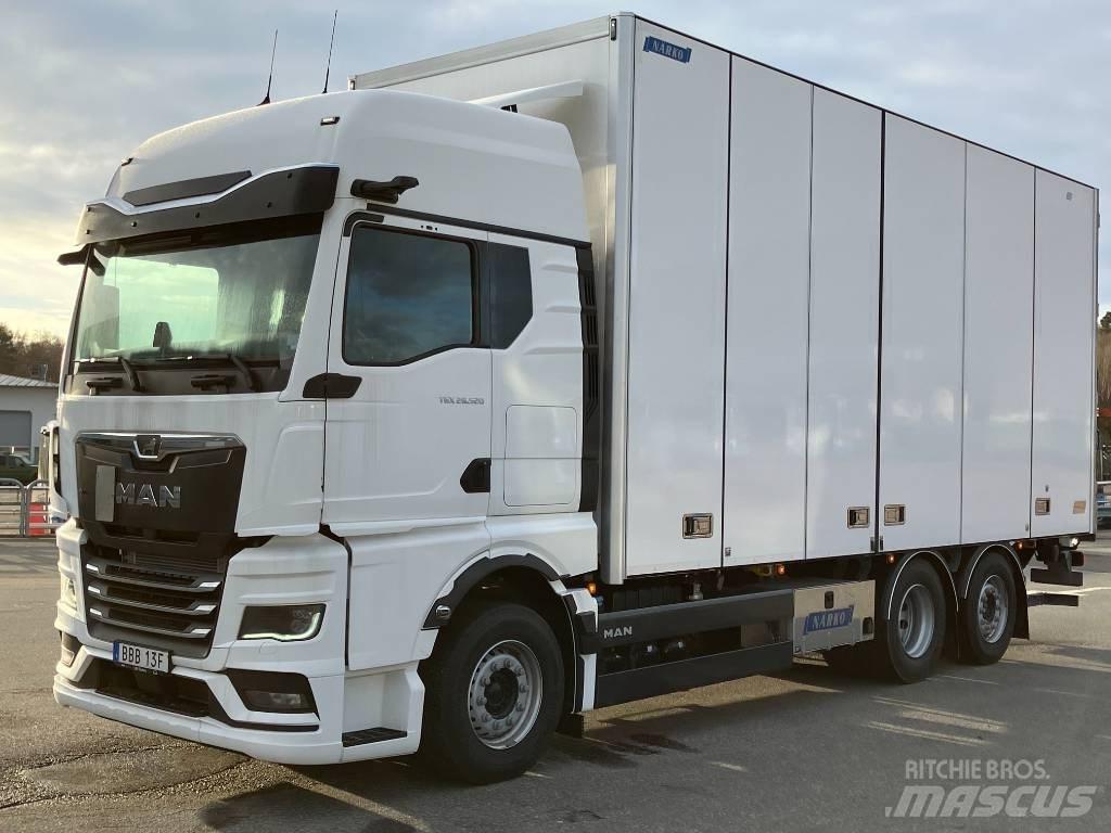 MAN TGX 26.520 탑차 트럭