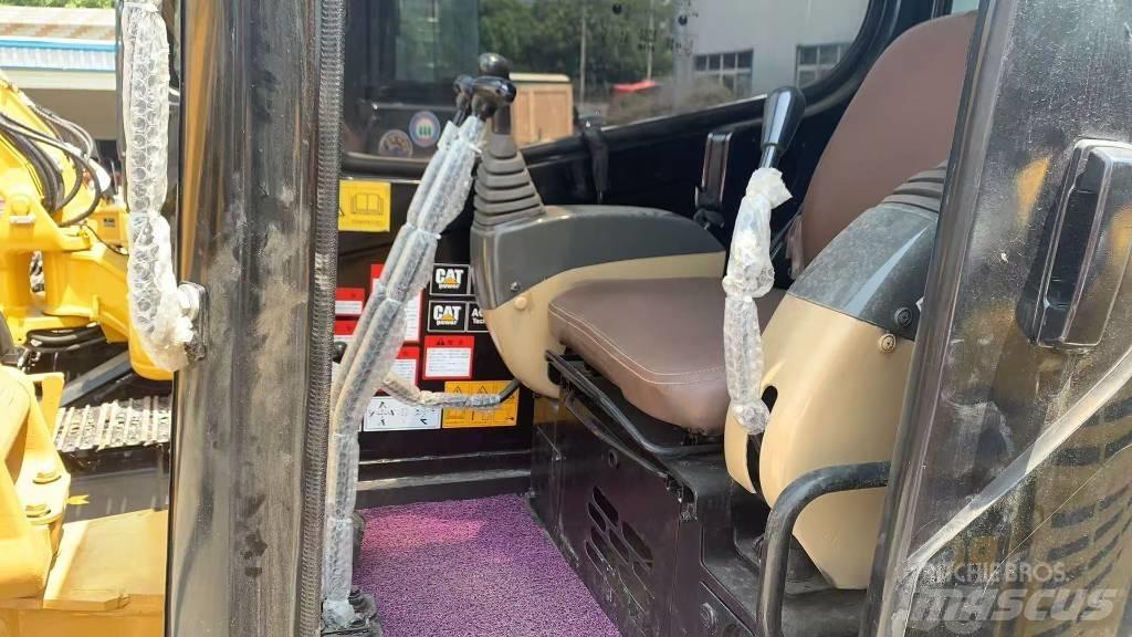 CAT 304 CR 대형 굴삭기 29톤 이상