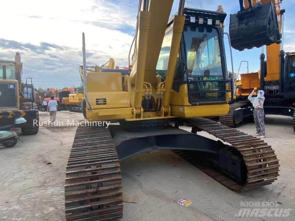 Komatsu PC220-7 대형 굴삭기 29톤 이상