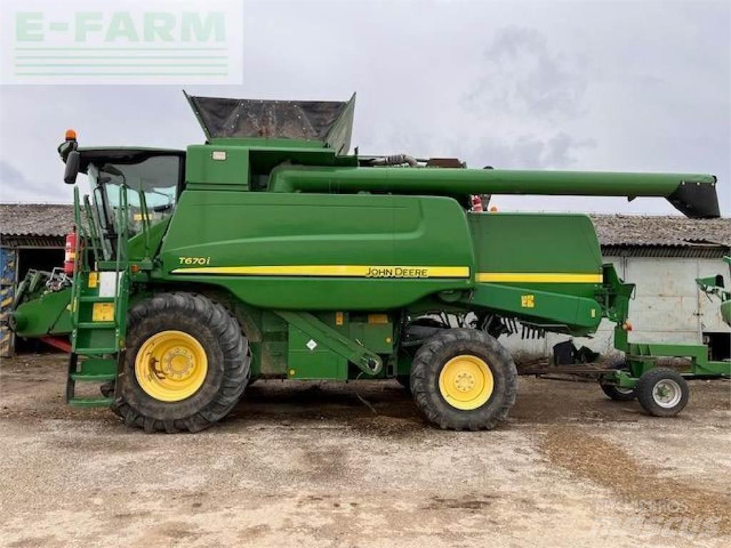 John Deere T670 콤바인 수확기