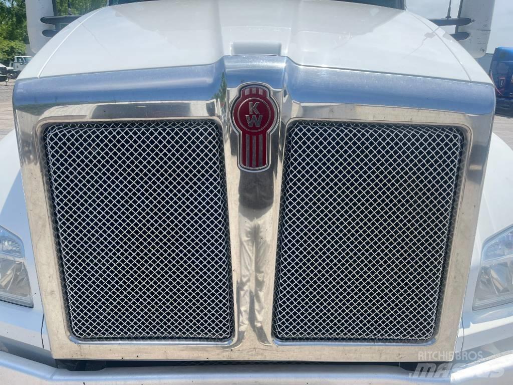 Kenworth T 880 트랙터 유닛