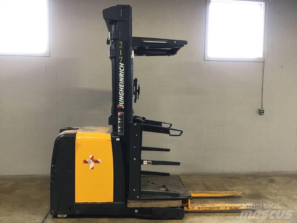 Jungheinrich EKS208 미디엄 리프트 오더 피커