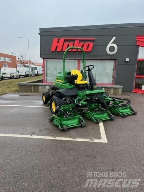 John Deere 9009 거친면 다듬기 위한 잔디깎기