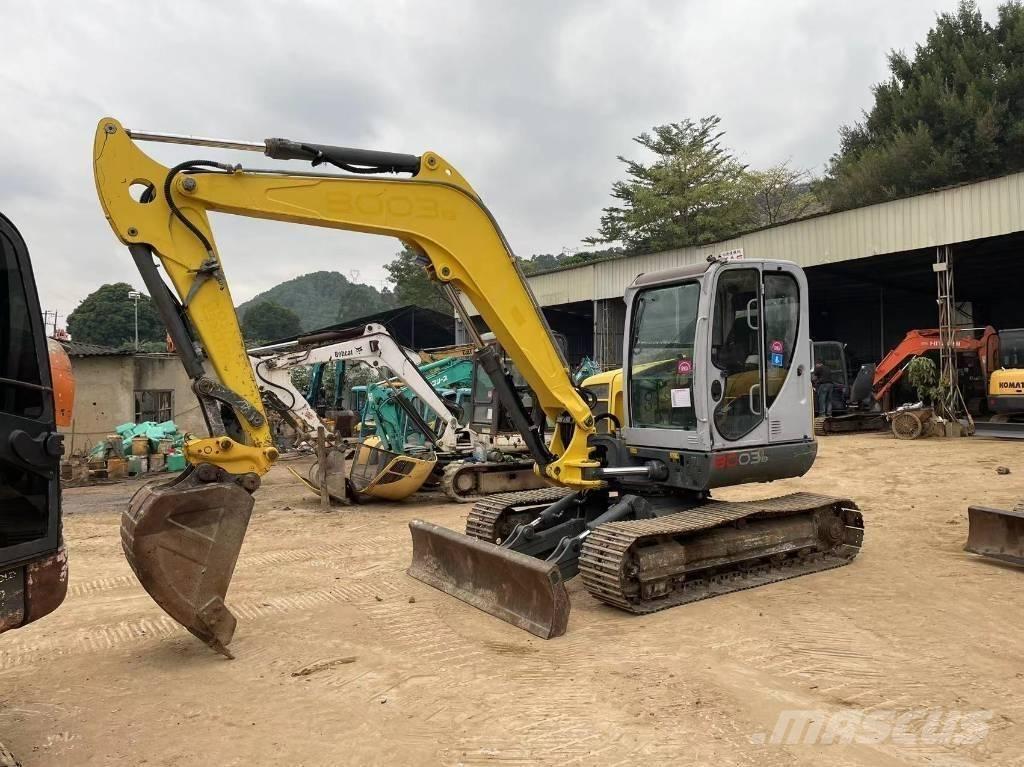 Wacker Neuson 8003 중형굴삭기 7톤-28톤