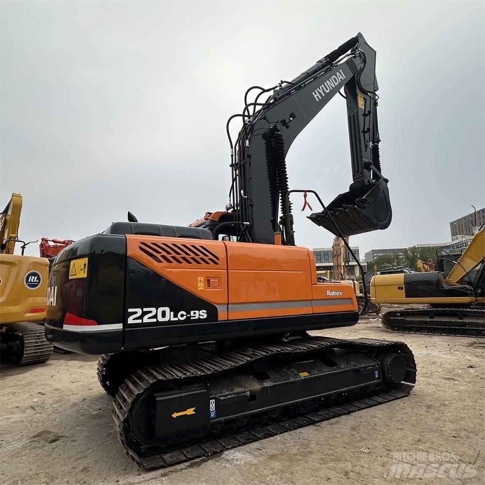Hyundai R220LC-9S 대형 굴삭기 29톤 이상