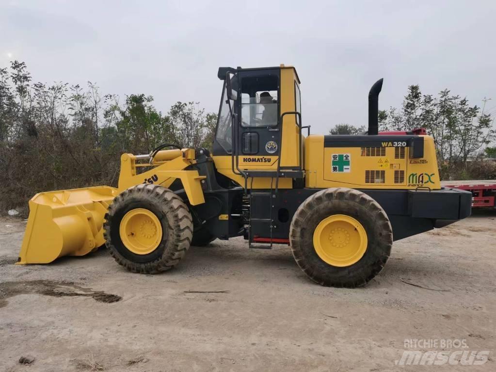 Komatsu WA 320-5  휠로우더