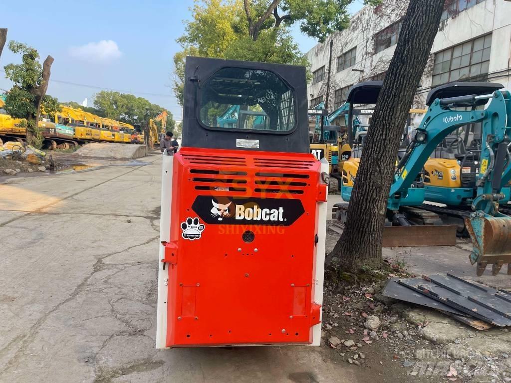 Bobcat S 70  스키드로더