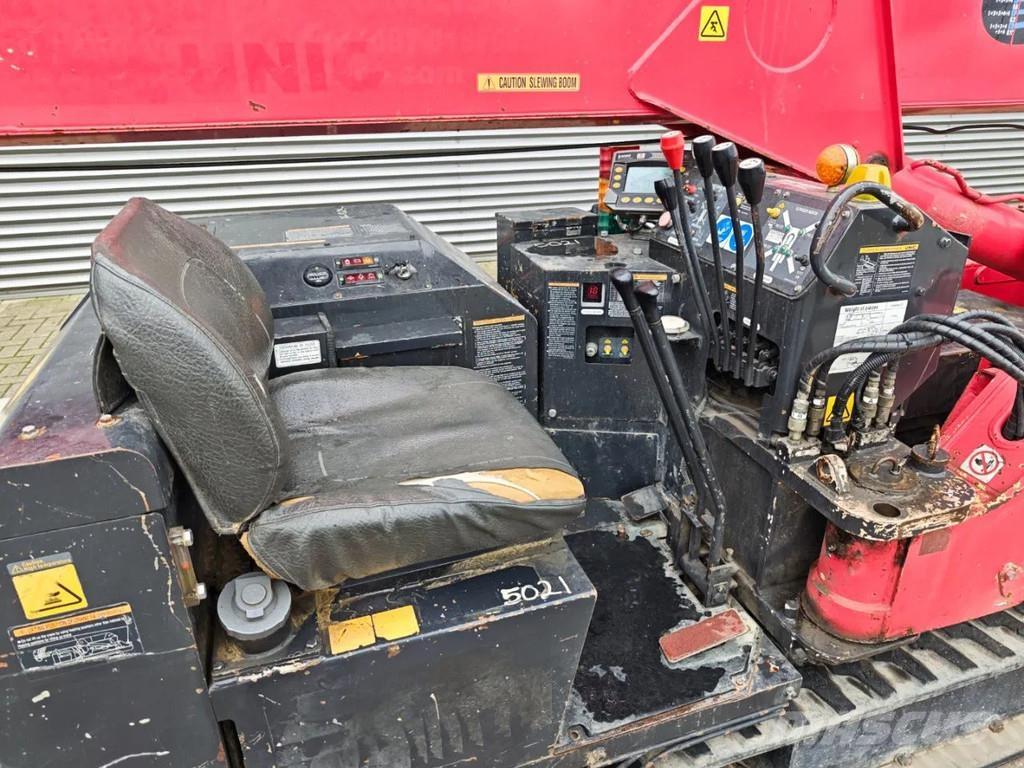 Unic URW 506 CDE 트랙 크레인