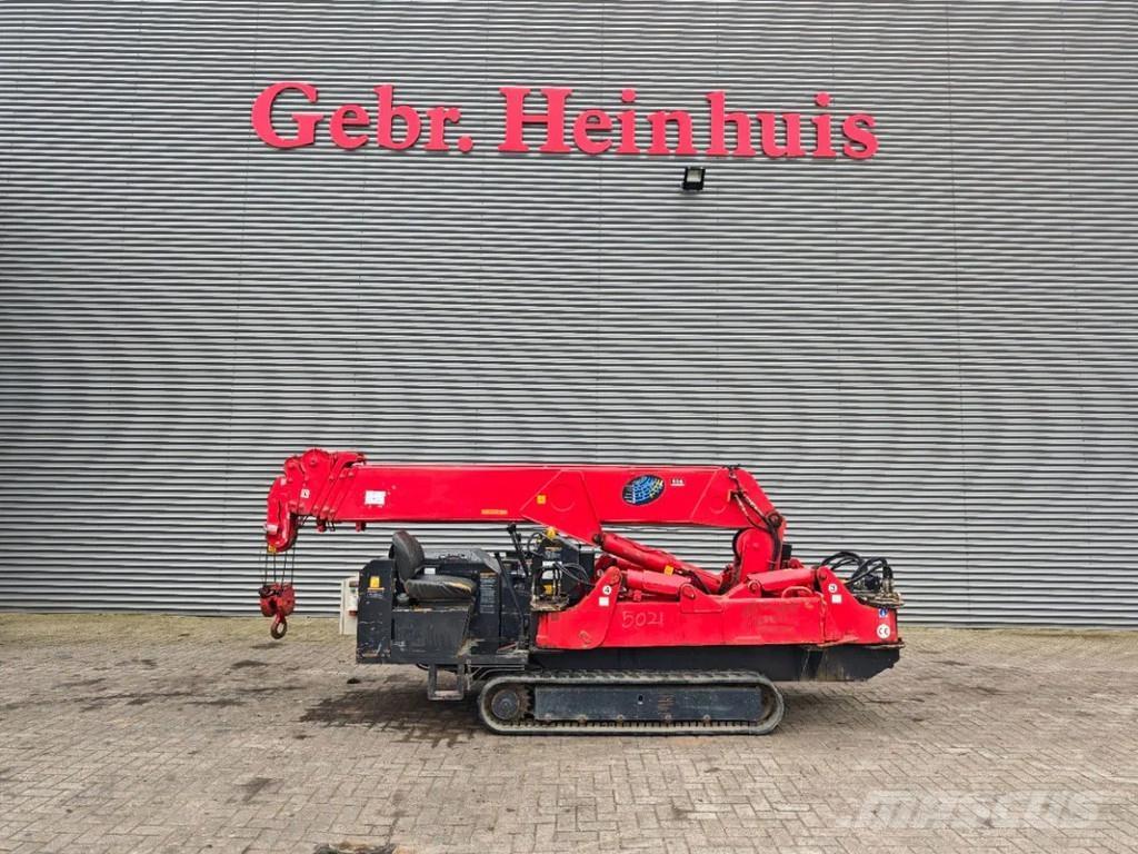 Unic URW 506 CDE 트랙 크레인