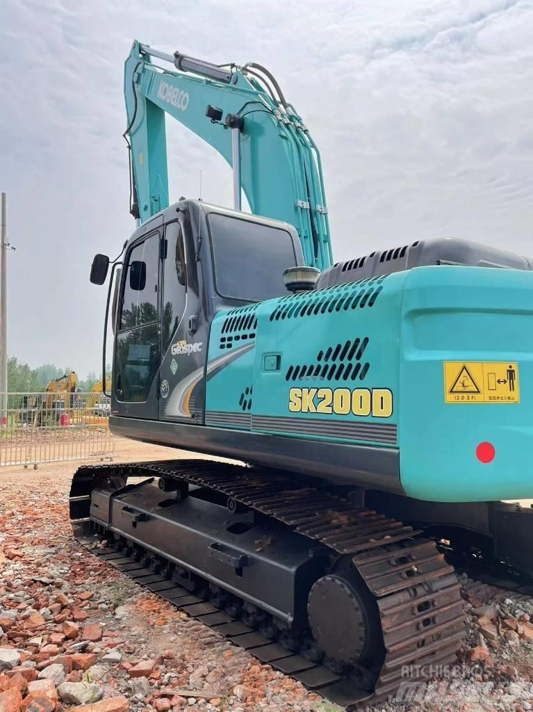Kobelco 200 대형 굴삭기 29톤 이상