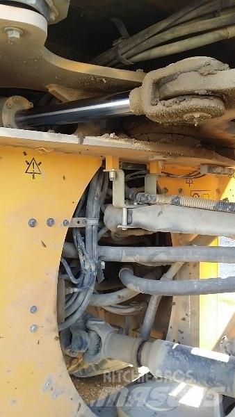 Volvo L180G  휠로우더