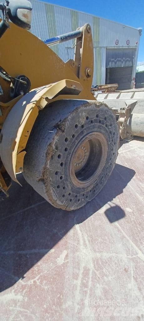 CAT 930 M  휠로우더