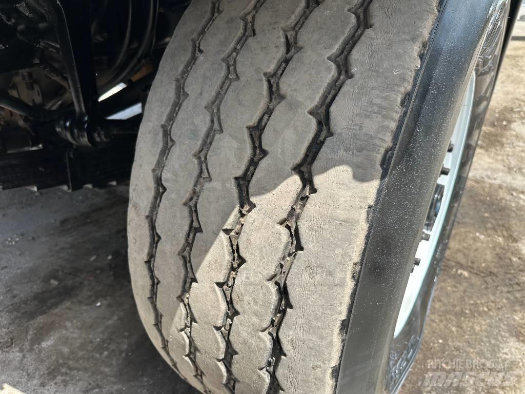 Sterling L 7501 콤비/진공 트럭
