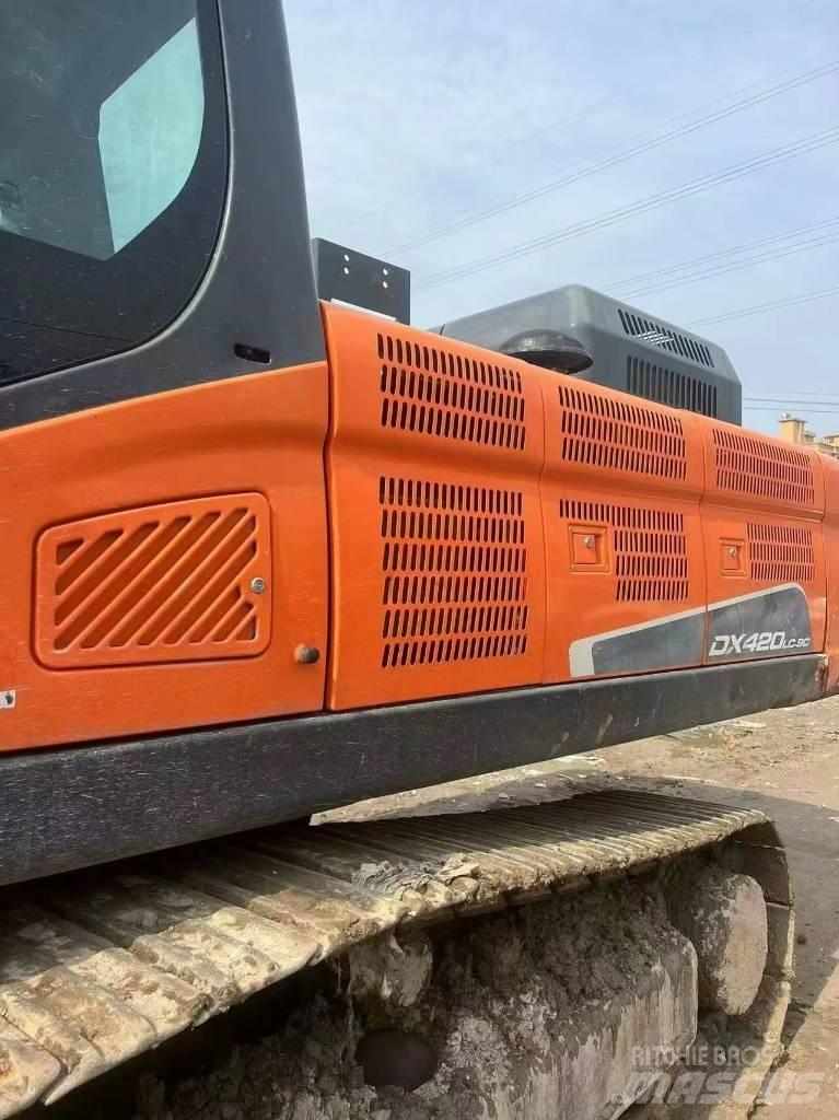 Doosan DX420LC 대형 굴삭기 29톤 이상