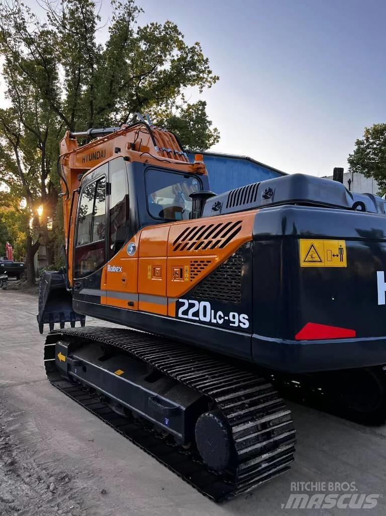 Hyundai 220LC-9S 대형 굴삭기 29톤 이상
