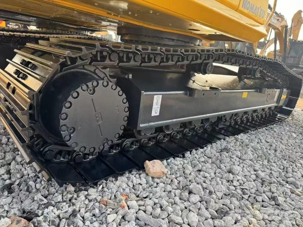 Komatsu 240-8N1 대형 굴삭기 29톤 이상