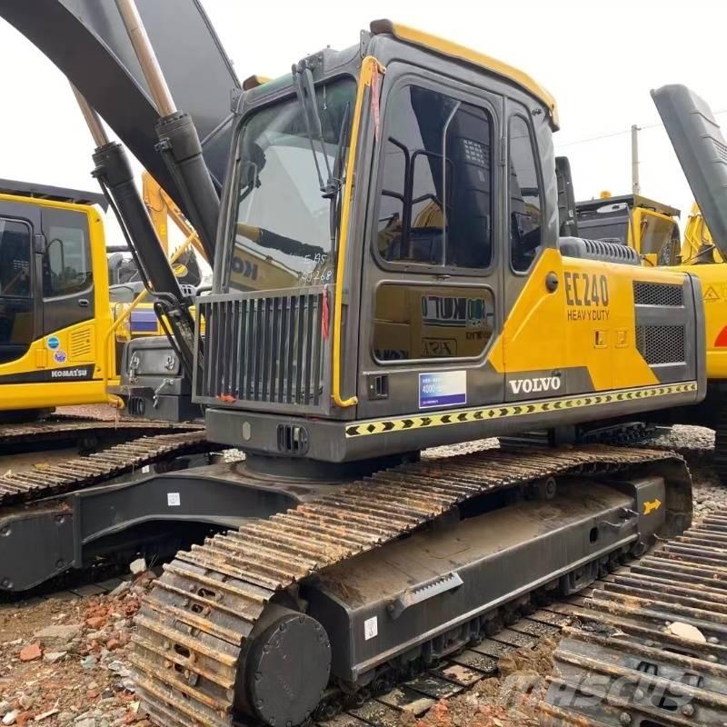 Volvo EC 240 대형 굴삭기 29톤 이상