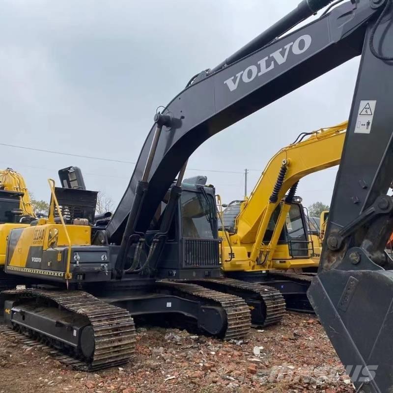 Volvo EC 240 대형 굴삭기 29톤 이상