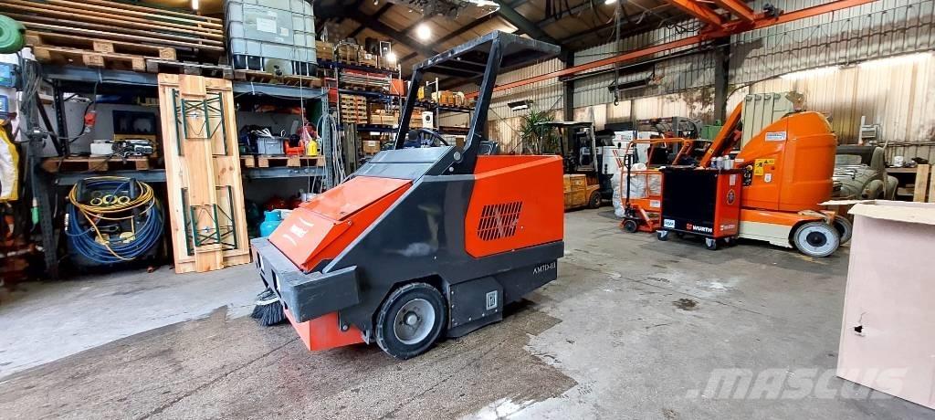 Powerboss SW6XKLPG 도로 청소차