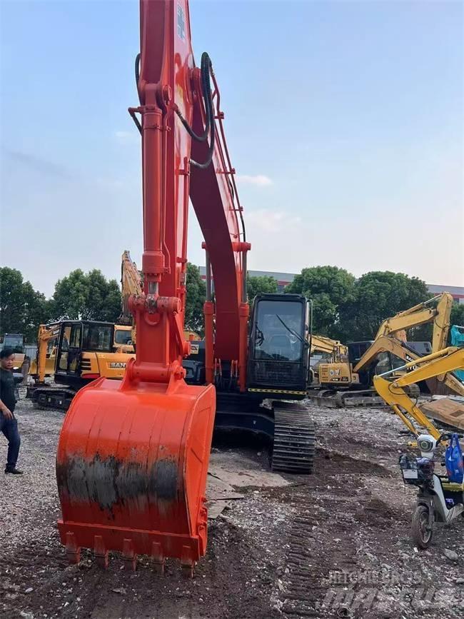 Hitachi ZX 200 대형 굴삭기 29톤 이상