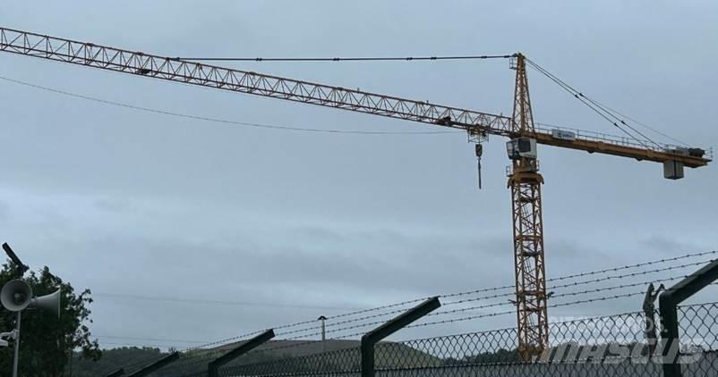 Liebherr 420 EC-H16 타워 크레인