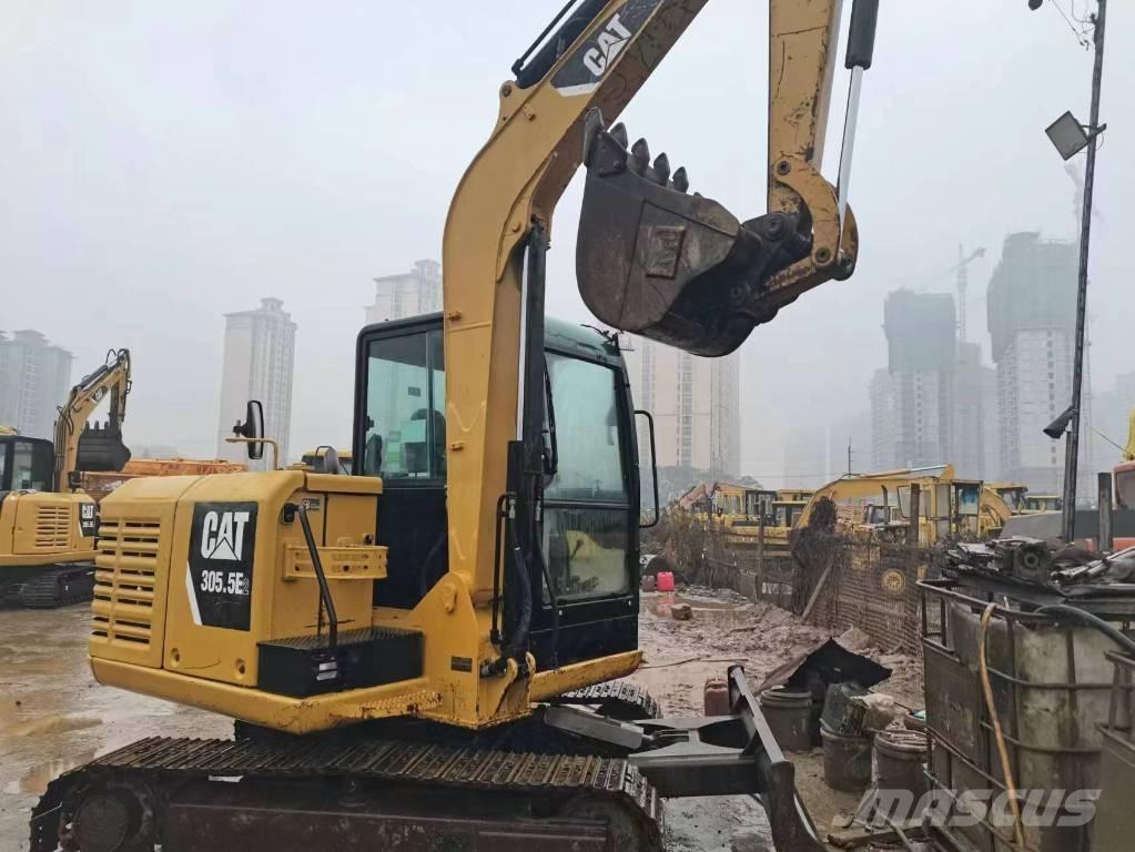 CAT 305.5 E 대형 굴삭기 29톤 이상