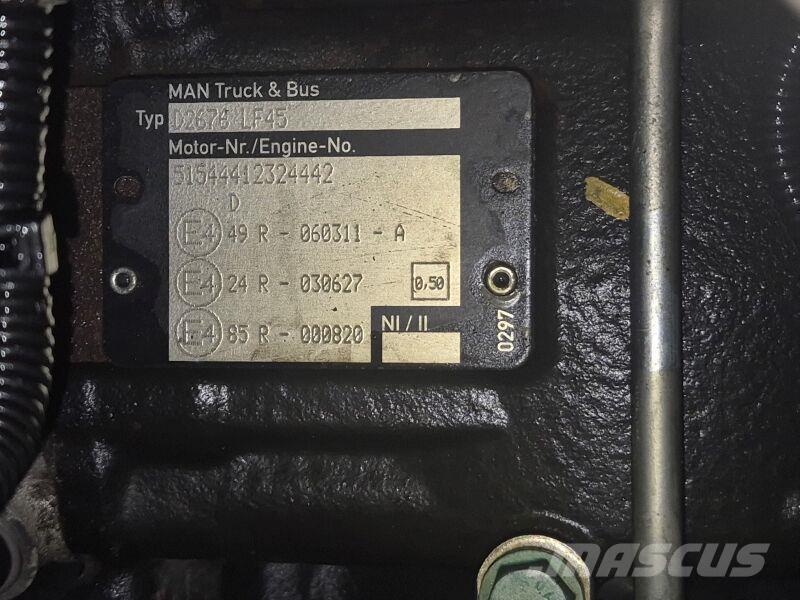 MAN D2676 LF45 엔진
