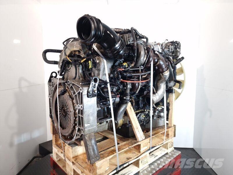 MAN D2676 LF45 엔진