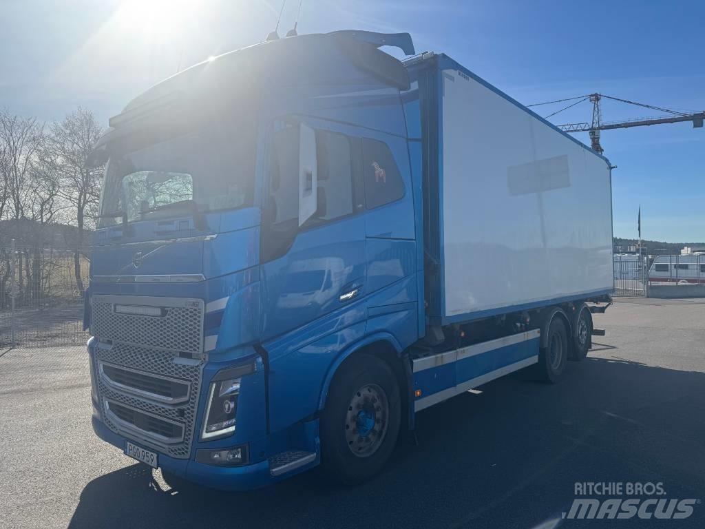 Volvo FH 750 우드칩 트럭