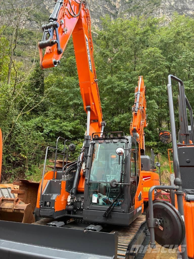Develon DX 140 LCR-7 대형 굴삭기 29톤 이상
