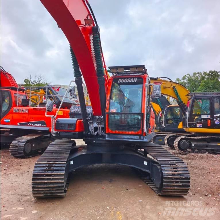 Doosan DX 300 LC 대형 굴삭기 29톤 이상