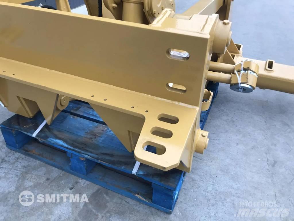 CAT 140H 스크레퍼
