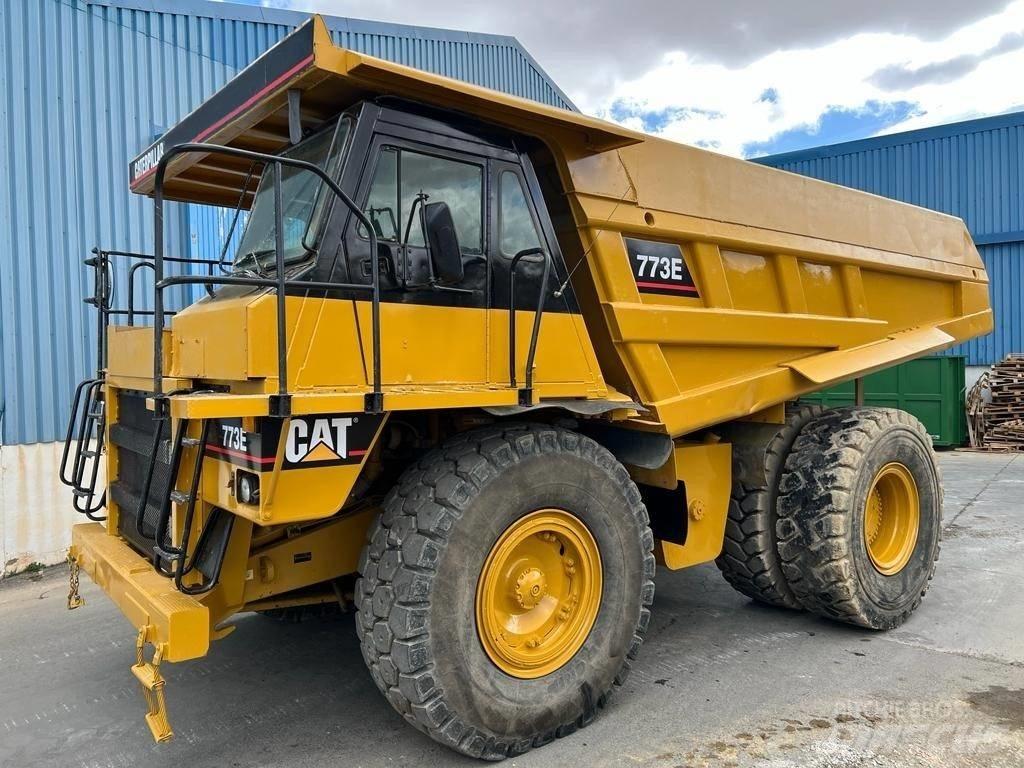 CAT 773 E 초대형 덤프 트럭