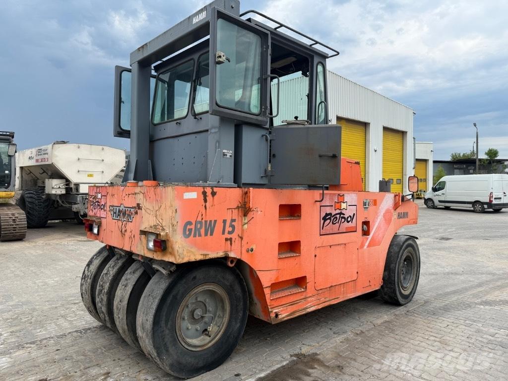 Hamm GRW 15 공기 타이어 롤러