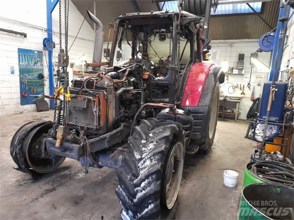 Valtra N163 트랙터